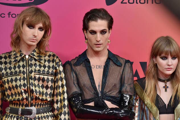 Thomas Raggi, Damiano David und Victoria De Angelis von Maneskin bei der Verleihung der MTV European Music Awards 2021 in der Laszlo Papp Sportarena. Budapest, 14.11.2021