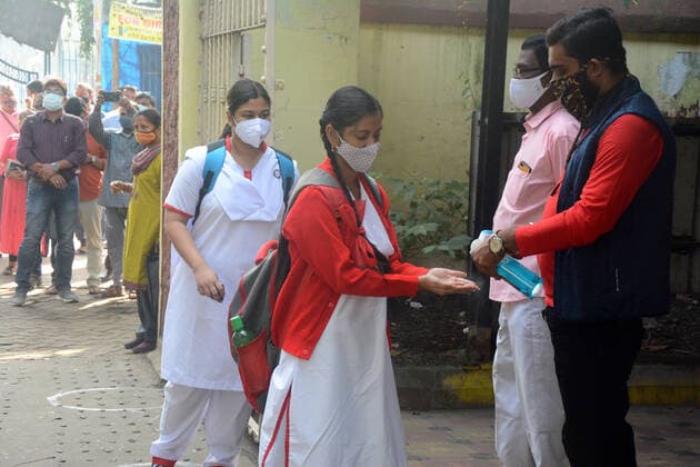 India: Schools reopen in West Bengal after 2 years due to Covid Students of IX, X, XI and XII will be allowed to attend face to face classes when schools reopen after a gap of almost two years due to the Covid-19 pandemic. Schools were shut for students since March-end last year following the pandemic and teaching was imparted on online mode. Kolkata West Bengal India Copyright: RahulxSadhukhan