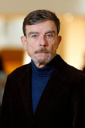 Marcel Odenbach beim Pressegespräch zur Verleihung des Wolfgang-Hahn-Preises 2021 im Museum Ludwig. Köln, 16.11.2021