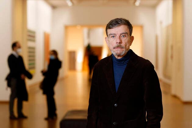 Marcel Odenbach beim Pressegespräch zur Verleihung des Wolfgang-Hahn-Preises 2021 im Museum Ludwig. Köln, 16.11.2021
