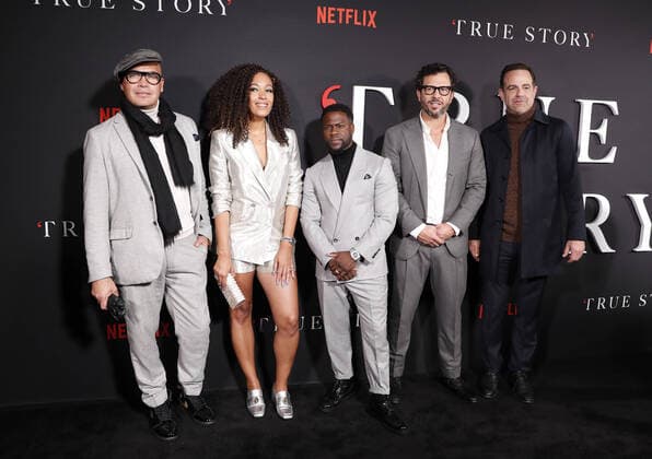 Bilder des Jahres 2021, Entertainment 11 November Entertainment Themen der Woche KW46 Entertainment Bilder des Tages Billy Zane, Tawny Newsome, Kevin Hart, Eric Newman and Paul Adelstein arrive on the red carpet the Netflix s True Story New York Screening at the Whitby Hotel on Thursday, November 18, 2021 in New York City.  NYP20211118119 JohnxAngelillo