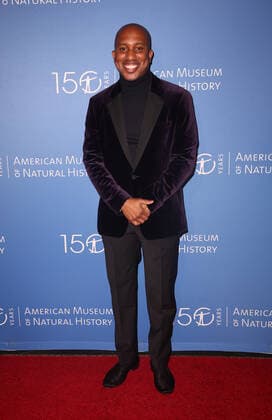 November 18, 2021, New York, NY, USA: CHRIS REDD attends the Museum Gala 2021 at the American Museum of Natural History, NYC.November 18, 2021. New York USA - ZUMAms4_ 20211118_zaf_ms4_007 Copyright: xSoniaxMoskowitzxGordonx