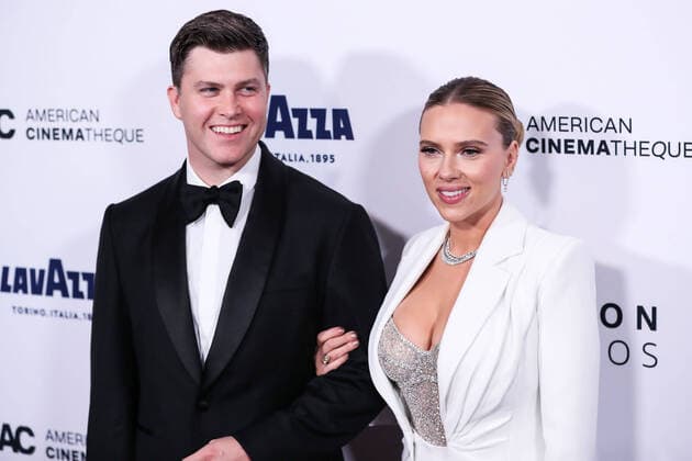 Bilder des Jahres 2021, Entertainment 11 November Entertainment Themen der Woche KW46 35th Annual American Cinematheque Awards Honoring Scarlett Johansson Comedian Colin Jost and wife actress Scarlett Johansson wearing Versace arrive at the 35th Annual American Cinematheque Awards Honoring Scarlett Johansson held at The Beverly Hilton Hotel on November 18, 2021 in Beverly Hills, Los Angeles, California, United States. Beverly Hills California United States  Copyright: xImagexPressxAgencyx collin-35thannu211119_npVeY