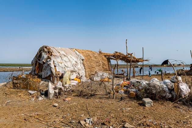 Schilfhaus der Sumpfaraber, Mesopotamische Sümpfe, Ahwar im Südirak, Unesco-Stätte, Irak, Asien *** Reed house of the Marsh Arabs, Mesopotamian Marshes, Ahwar in southern Iraq, Unesco site, Iraq, Asia Copyright: imageBROKER/MichaelxRunkel iblrun07166719.jpg 