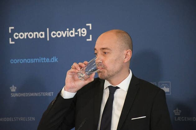 Coronavirus in Dänemark, Gesundheitsminister Magnus Heunicke Pressekonferenz Copenhagen Denmark. 19 November 2021 denmark s health minister Magnus Heunicke holds joint press briefing with other danish health autorities situation on Corona virus or vodi-19 today in Capital. (Photo..Francis Joseph Dean Dean Pictures)