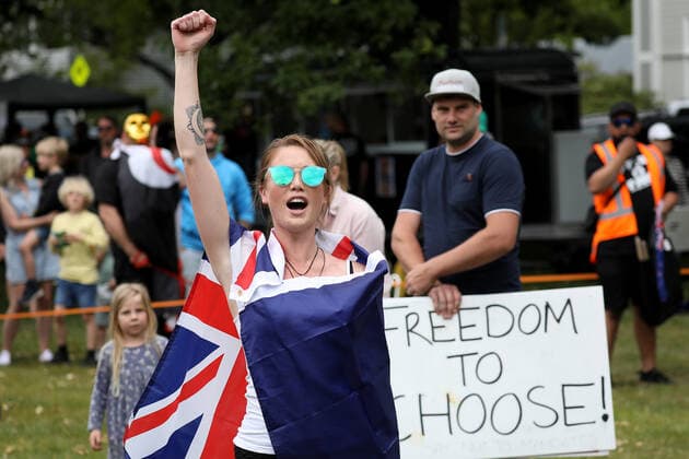 New Zealand Protesters March Against COVID-19 Restrictions People attend a protest march organized by Freedom and Rights Coalition to demand an end to Covid-19 restrictions and mandatory vaccination in Christchurch, New Zealand on November 20, 2021. Ninety-one percent of New Zealanders over the age of 12 have had their first dose, and 82 per cent are fully vaccinated. So far the country has reported 9,652 cases and 38 deaths by November 19. Christchurch New Zealand  Copyright: xSankaxVidanagamax vidanagama-notitle211120_npSfv