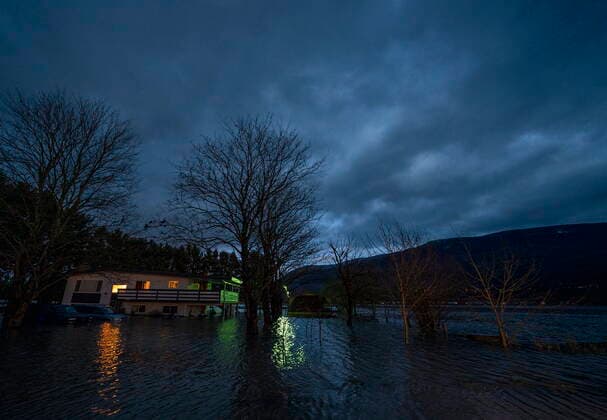 November 19, 2021, ABBOTSFORD, BC, CANADA: A home and vehicles are surrounded by flood waters in Barrowtown near Abbotsford, B.C., Friday, November 19, 2021. ABBOTSFORD CANADA  - ZUMAc35_ 20211119_zaf_c35_160 Copyright: xJonathanxHaywardx
