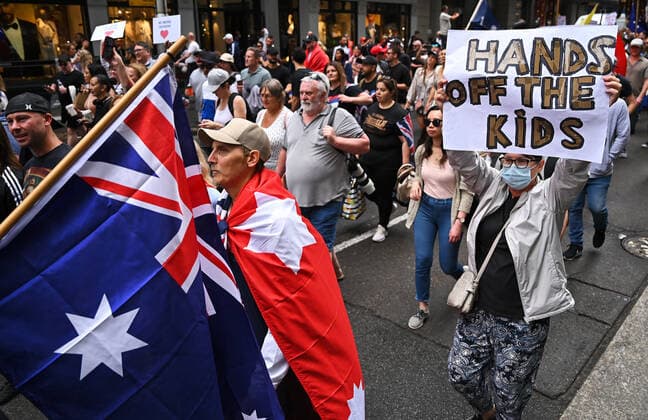 COVID19 FREEDOM RALLY SYDNEY, People participate in The Worldwide Rally for Freedom protest against mandatory vaccinations and lockdown measures in Sydney, Saturday, November 20, 2021. The Worldwide Rally for Freedom is a day of rallies purportedly for freedom across many countries, including Australia. ( NO ARCHIVING, EDITORIAL USE ONLY, NO USE IN BOOKS WITHOUT CONSENT SYDNEY NSW AUSTRALIA  Copyright: xSTEVENxSAPHOREx 20211120001598419818