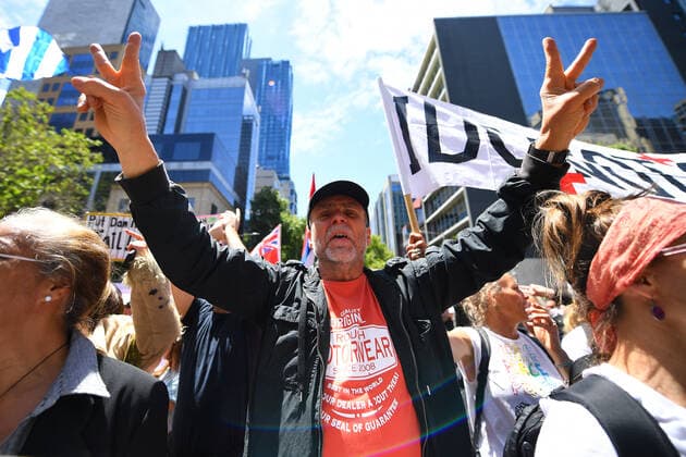 COVID19 FREEDOM RALLY MELBOURNE, People participate in a The Worldwide Rally for Freedom protest against mandatory vaccinations and lockdown measures in Melbourne, Saturday, November 20, 2021. The Worldwide Rally for Freedom is a day of rallies purportedly for freedom across many countries, including Australia. ( NO ARCHIVING, EDITORIAL USE ONLY, NO USE IN BOOKS WITHOUT CONSENT MELBOURNE VIC AUSTRALIA  Copyright: xJAMESxROSSx 20211120001598426621