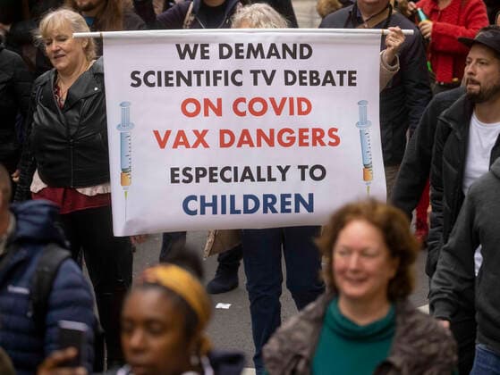 . 20 11 2021. London, United Kingdom. Thousands of people opposed to the vaccine demonstrate in central London. They are opposed to the vaccine and strogly believe that children should not be forced to have it.Austria has just announced it is having a national lockdown from Tuesday. Anti Vaxx demonstration.  xMarkxThomasx xi-Imagesx IIM-22829-0035