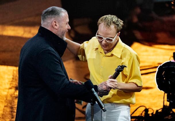 $LOC overraekke pris til Andreas Odbjerg. Danish Music Awards 2021 uddeles paa Flyvestation Vaerloese, loerdag den 20. november 2021.. , Vaerloese Denmark