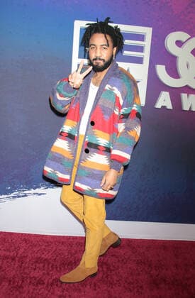 NEW YORK, NY - NOVEMBER 20: Deon Jones at the 2021 Soul Train Awards at The Apollo Theater in New York City on November 20, 2021. Copyright: xRWx