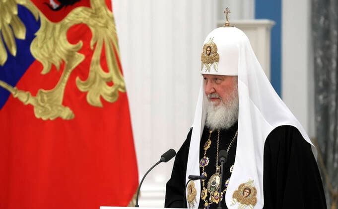STYLELOCATIONRussian Orthodox Patriarch Kirill of Moscow and All Russia during a ceremony presenting him the Andrew the First-Called order at St Catherines Hall of the Kremlin, November 20, 2021 in Moscow, Russia. Moscow Russia - ZUMAp138 20211120_zaa_p138_002 Copyright: xMikhailxMetzel KremlinxPoolx