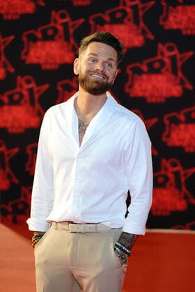 Keen V CELEBRITES : NRJ Music Awards - Cannes - 20 11 2021 NorbertScanella Panoramic 