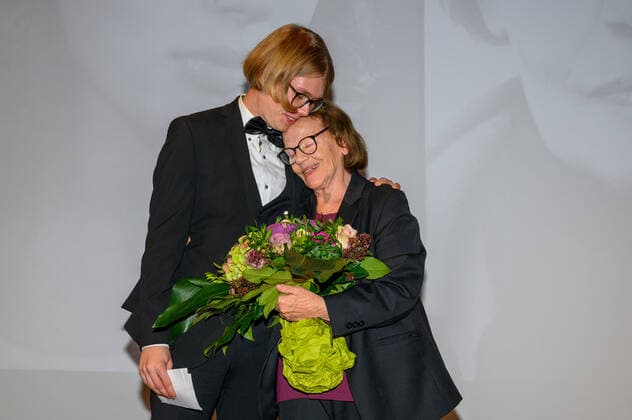 Berlin GER, Berlin, 21.11.21, Goetz George Preis 4 - Red Carpet v.l. Enkel, Gudrun Ritter - Preistraegerin 2021, Goetz George Preis 4 - Red Carpet, Kaiserin-Friedrich-Haus, 21.11.21, Copyright: xUwexKoch Eibner-Pressefotox EP_UKH