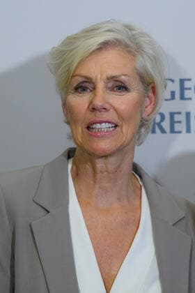 Berlin GER, Berlin, 21.11.21, Goetz George Preis 4 - Red Carpet Marika George, Goetz George Preis 4 - Red Carpet, Kaiserin-Friedrich-Haus, 21.11.21, Copyright: xUwexKoch Eibner-Pressefotox EP_UKH
