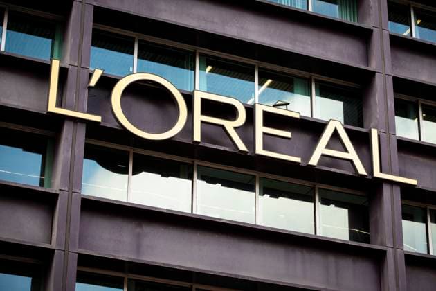 Clichy, France, November 22, 2021 - The logo of leading world cosmetics group L Oreal hangs on the front of an office building.  Copyright: xAlexisxSciardx
