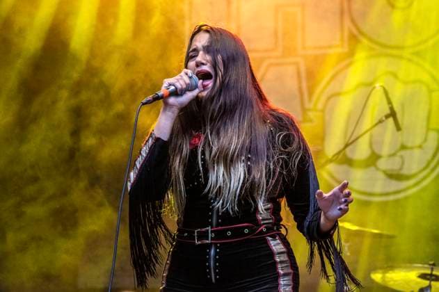 Guernica Mancini von Thundermother live in Ricklinger Bad. Hannover, 03.08.2021 *** Guernica Mancini by Thundermother live at Ricklinger Bad Hanover, 03 08 2021 Foto:xC.xSpeidelx xFuturexImage