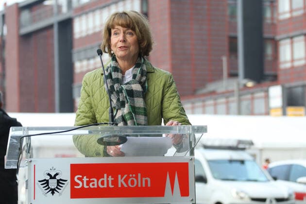Eröffnung Impfzentrum Drive In Lanxess Arena Köln Deutschland 23.11.2021 Oberbürgermeisterin Henriette Reker