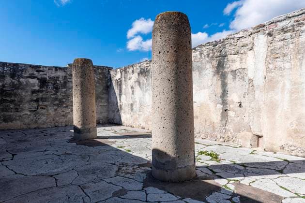 IMAGO Cultures of the world, Zapotec Kultur in Mexiko Archäologische Stätte Mitla aus der Zapotekenkultur, San Pablo Villa de Mitla, Oaxaca, Mexiko, Mittelamerika Copyright: imageBROKER/MichaelxRunkel iblrun07173593.jpg
