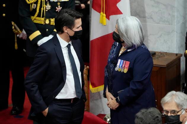 November 23, 2021, Ottawa, ON, Canada: Gov. Gen. Mary Simon, right, and Prime Minister Justin Trudeau speak together before the Speech from the Throne, Tuesday, November 23, 2021 in Ottawa. Ottawa Canada  - ZUMAc35_ 20211123_zaf_c35_037 Copyright: xAdrianxWyldx