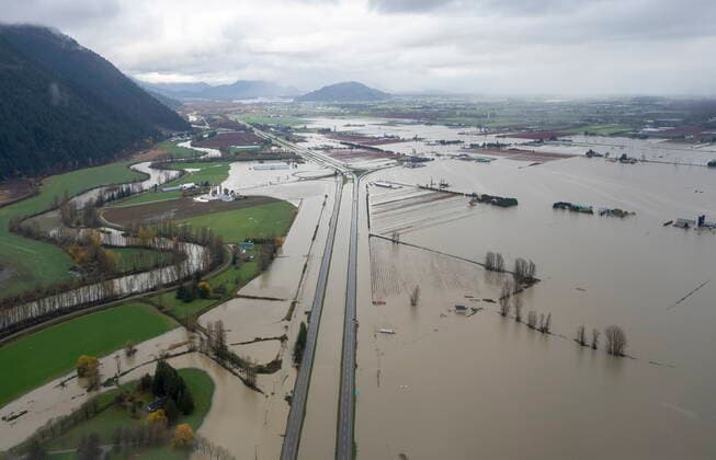 November 23, 2021, ABBOTSFORD, BC, CANADA: Highway 1 is pictured during a fly over the flood damage in Abbotsford, B.C., Tuesday, November 23, 2021. ABBOTSFORD CANADA  - ZUMAc35_ 20211123_zaf_c35_167 Copyright: xJonathanxHaywardx