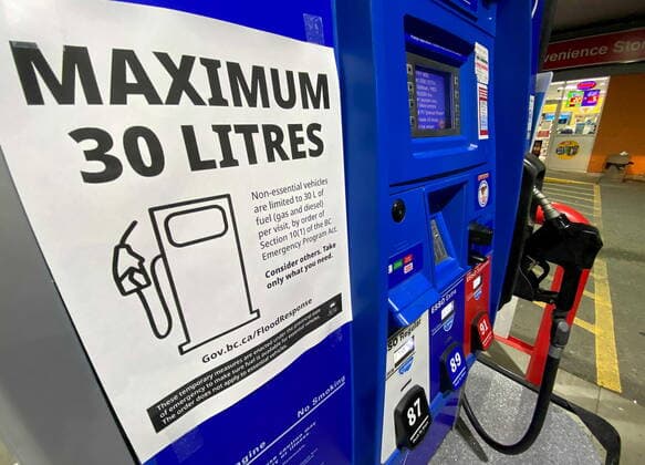 November 23, 2021, ABBOTSFORD, BC, Canada: A sign showing limits on consumer gasoline purchases is seen on a fuel pump at a gas station in Abbotsford, B.C., Tuesday, Nov. 23, 2021. ABBOTSFORD Canada  - ZUMAc35_ 20211123_zaf_c35_245 Copyright: xJonathanxHaywardx