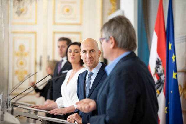 Bundeskanzleramt Wien: Pressekonferenz zum Thema Corona- Kurzarbeit