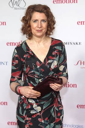 Monica Lierhaus bei der Verleihung vom Emotion Award am 26.11.2021 in Hamburg Emotion Award 2021 in Hamburg