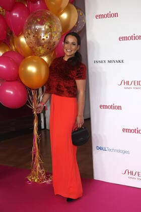 Nandini Mitra bei der Verleihung vom Emotion Award am 26.11.2021 in Hamburg Emotion Award 2021 in Hamburg