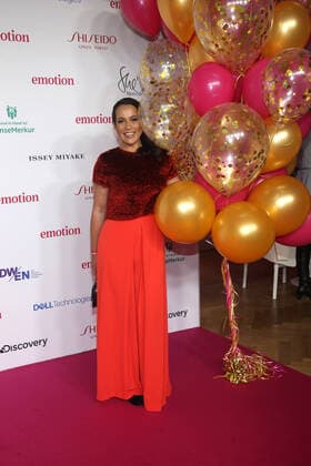 Nandini Mitra bei der Verleihung vom Emotion Award am 26.11.2021 in Hamburg Emotion Award 2021 in Hamburg