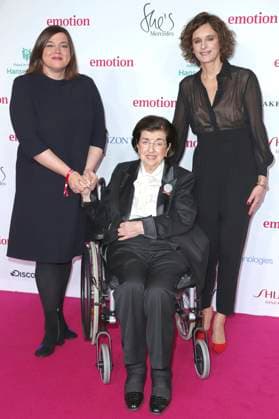 Katharina Fegebank, Lore Maria Peschel-Gutzeit und Katarzyna Mol-Wolf bei der 10. Verleihung des EMOTION Award 2021 im Curio Haus. Hamburg, 26.11.2021
