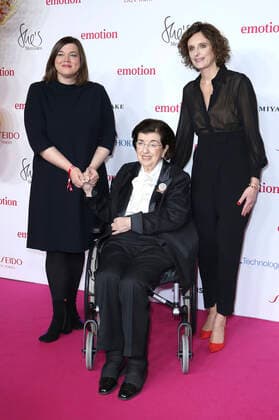 Katharina Fegebank, Lore Maria Peschel-Gutzeit und Katarzyna Mol-Wolf bei der 10. Verleihung des EMOTION Award 2021 im Curio Haus. Hamburg, 26.11.2021