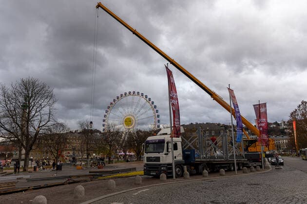Stuttgart Themenbilder: Abbau von Stuttgarter Weihnachtsmarkt, 27.11.2021, Themenbilder: Abbau von Stuttgarter Weihnachtsmarkt, 27.11.2021, Copyright: xDROFITSCH EIBNERx EP_ddh