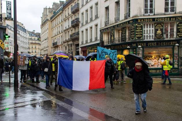 Demonstration against the Health Pass in Paris. The procession started from the Place de la Bataille de Stalingrad and ended on the Place Franz Liszt in front of the Saint Vincent-de-Paul church.  MarynexDjourix xLexPictorium LePictorium_0256040