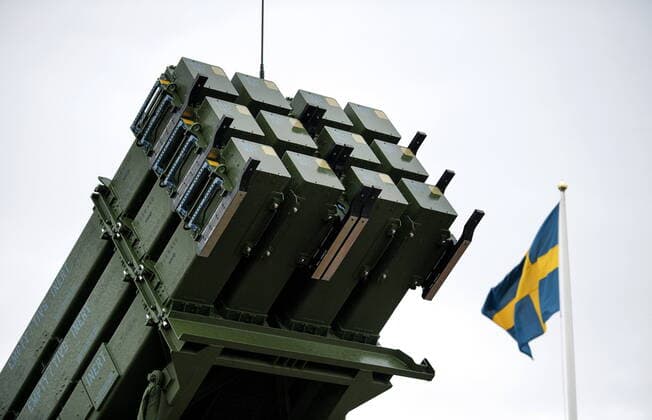 Försvarsminister Peter Hultqvist (S) pa LV6 i Halmstad för överlämnadet av missilskölden Patriot till Försvarsmakten. Sveriges nya missilsköld kostar 10 miljarder kronor. Det första av fyra beställda Patriot-batterier har satts upp i Halmstad och Sverige kan nu för första gangen skjuta ner ryska Iskander-robotar. Stockholm x2512x *** Minister of Defense Peter Hultqvist S pa LV6 in Halmstad for handing over the missile shield Patriot to the Swedish Armed Forces Swedens new missile shield costs SEK 10 billion The first of four ordered Patriot batteries has been set up in Halmstad and Sweden can now for the first time shoot down Russian Iskander robots Stockholm x2512x,  Copyright: xIVARSSONxJERKER Aftonbladetx Patriot missilsköld