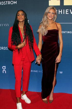 NEW YORK, NY- NOVEMBER 30: Chloe Abbott and Leah Falland at the 35th Annual FN Achievement Award Winners At Cipriani South Street in New York City on November 30, 2021. Copyright: xErikxNielsenx