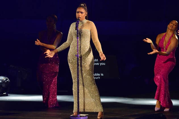 Jennifer Hudson live beim AHF World AIDS Day 2021 Konzert am Welt-Aids-Tag im The Forum. Inglewood, 01.12.2021