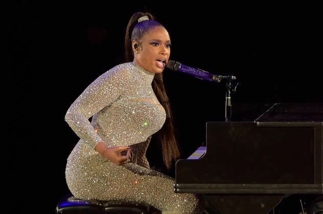 Jennifer Hudson live beim AHF World AIDS Day 2021 Konzert am Welt-Aids-Tag im The Forum. Inglewood, 01.12.2021