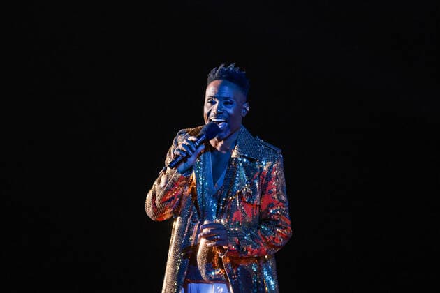 Bilder des Jahres 2021, Entertainment 12 Dezember Entertainment Themen der Woche KW48 Entertainment Bilder des Tages Billy Porter performs after the lighting of the National Christmas Tree at a ceremony held at The Ellipse near the White House in Washington, DC on Thursday, December 2, 2021.  WASP2021120293 OliverxContreras