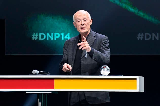 Hans Joachim Schellnhuber bei der Verleihung des Deutschen Nachhaltigkeitspreises Design 2021 im Maritim Hotel. Düsseldorf, 02.12.2021