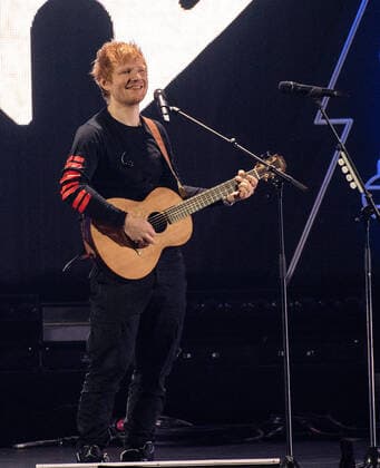 December 3, 2021, Inglewood, CA, USA: INGLEWOOD, CALIFORNIA - DECEMBER 03: Ed Sheeran performs onstage during 102.7 KIIS FM s Jingle Ball 2021 Presented By Capital One at The Forum on December 03, 2021 in Inglewood, California. Inglewood USA - ZUMAs181 20211203_zea_s181_071 Copyright: xImagespacex