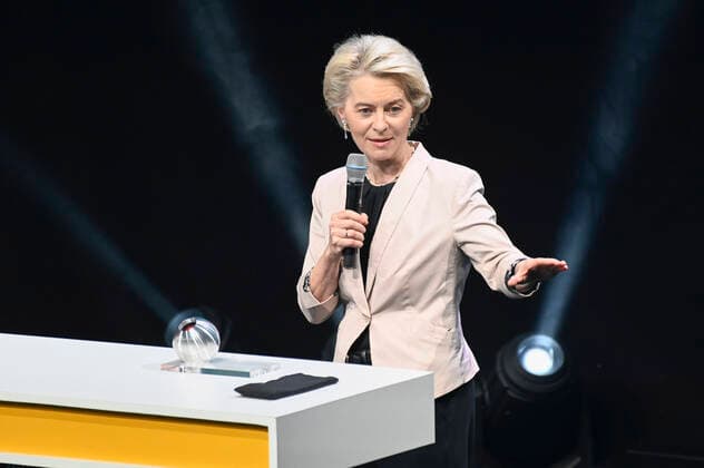 Ursula von der Leyen bei der Verleihung des 14. Deutschen Nachhaltigkeitspreises 2021 im Maritim Hotel. Düsseldorf, 03.12.2021