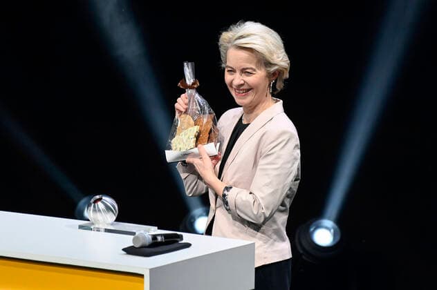 Ursula von der Leyen bei der Verleihung des 14. Deutschen Nachhaltigkeitspreises 2021 im Maritim Hotel. Düsseldorf, 03.12.2021