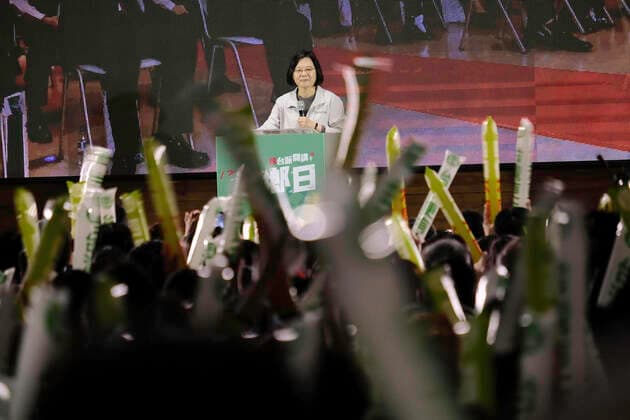 News Themen der Woche KW48 News Bilder des Tages December 4, 2021, Taipei, Taiwan: Tsai Ing-wen, Taiwanese President, giving her remarks during the Democratic Progressive Party event to promote the upcoming referendum that will be held on December 18 2021. Taipei Taiwan - ZUMAs197 20211204_zaa_s197_067 Copyright: xWalidxBerrazegx