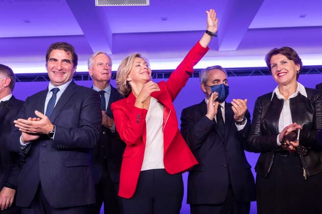 Bilder des Jahres 2021, News 12 Dezember News Themen der Woche KW48 News Bilder des Tages Paris, France December 4, 2021 - Results of right-wing congress Les Republicains (LR) election to designate the candidate for the French presidential election. The president of the Ile-de-France region confirmed her status as favorite, winning with 60.95% of the votes, against 39.05% for the deputy of the Alpes-Maritimes - Valerie pecresse POLITIQUE, LR, LES REPUBLICAINS, DROITE, ELECTION, CANDIDATE, PECRESSE, PRIMAIRE DE LA DROITE, VICTOIRE, GAGNANTE  Copyright: xVincentxIsorex