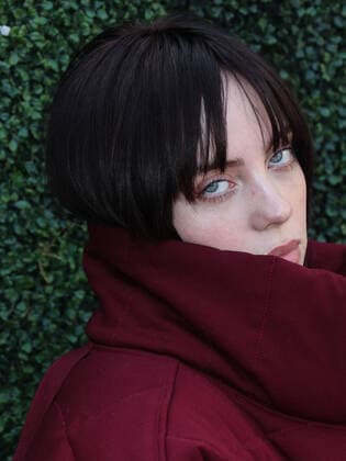 Variety 2021 Music Hitmakers Brunch Singer Billie Eilish arrives at the Variety 2021 Music Hitmakers Brunch presented by Peacock and Girls5eva and sponsored by IHG Hotels and Resorts held at the City Market Social House on December 4, 2021 in Los Angeles, California, United States. Los Angeles California United States  Copyright: xImagexPressxAgencyx originalFilename:collin-variety2211205_npy0i.jpg