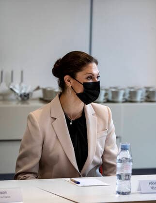 Crown Princess Victoria at the Swedish Embassy in Paris, France, on Dec 06, 2021 The Crown Princess is on a three day visit in Paris Paris Sweden x10430x,  Copyright: xChristinexOlsson TTx CROWN PRINCESS VICTORIA IN PARIS