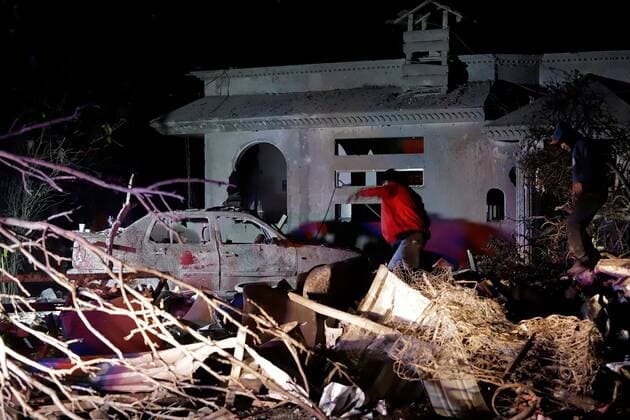 View of the damages caused by a fireworks explosion in the village of Felipe Angeles, in Puebla state, Mexico on 06 December 2021 that has left at least 30 injure people. At least 30 injure people due to a fireworks explosion in the village of Felipe Angeles !ACHTUNG: NUR REDAKTIONELLE NUTZUNG!  Copyright: xHildaxRíosx MEX9658 20211207-5bec01c24d2c104d924b4f615128e0c03cdd6b70