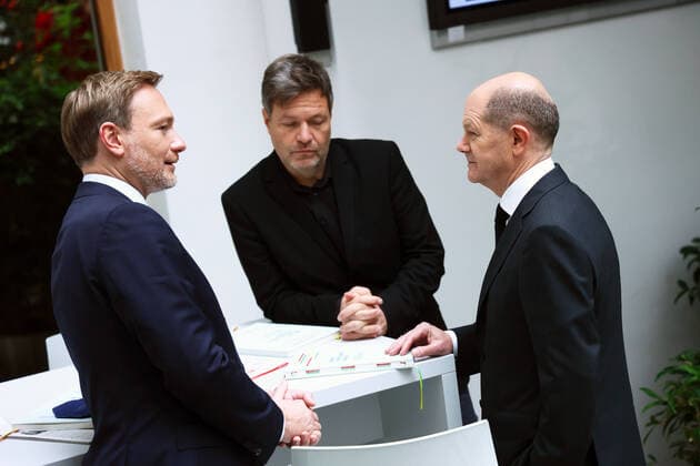 Designated German Chancellor Olaf Scholz, deignated Vice-Chancellor and Minister for Economy and Environment Protection and designated Minister for Finances Christian Lindner attend a press conference at the Bundespresssekonferenz after the Signing of the Coalition Agreement of the future German Government in Berlin on December 7, 2021. Press conference after the Signing of the Coalition Agreement of the future German Government *** Designated German Chancellor Olaf Scholz, deignated Vice Chancellor and Minister for Economy and Environment Protection and designated Minister for Finances Christian Lindner attend a press conference at the Bundespresssekonferenz after the Signing of the Coalition Agreement of the future German Government in Be
